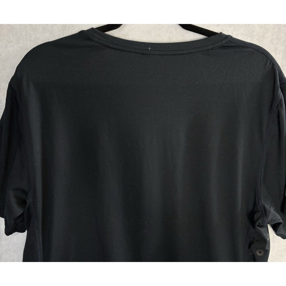 Fabletics Men Short Sleeve Pullover Crew Neck Shi… - image 4